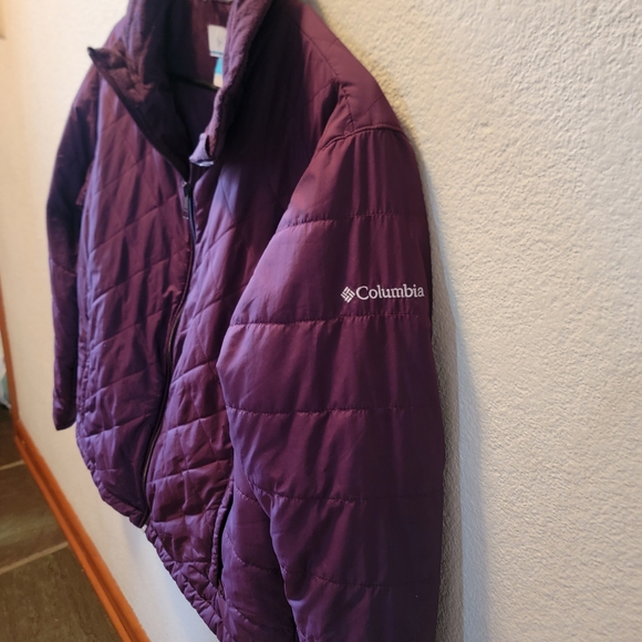 Columbia Women's Deep Purple Puffer Jacket - Picture 2 of 4
